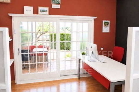 Сasa de 4 dormitorios en venta en Vilassar de Dalt, Barcelona, Cataluña, Spain № 7782 - foto 21