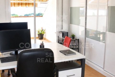 Сasa de 4 dormitorios en venta en Vilassar de Dalt, Barcelona, Cataluña, Spain № 7782 - foto 16