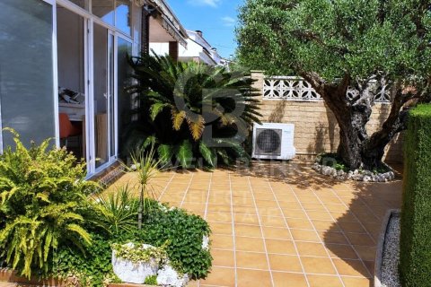 Сasa de 4 dormitorios en venta en Vilassar de Dalt, Barcelona, Cataluña, Spain № 7782 - foto 29