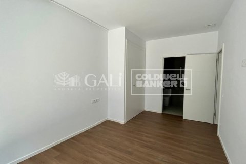 Apartamento de 2 dormitorios en venta en Principado De Andorra (Ninguna Poblacion Tiene C.P.), Lérida, Cataluña, Spain № 7783 - foto 7