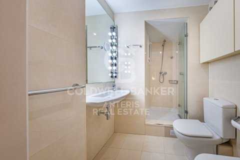 Apartamento de 2 dormitorios en venta en Barcelona, Cataluña, Spain № 7784 - foto 11