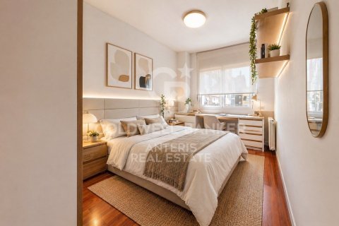 Apartamento de 2 dormitorios en venta en Barcelona, Cataluña, Spain № 7784 - foto 10