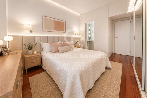 Apartamento de 2 dormitorios en venta en Barcelona, Cataluña, Spain № 7784 - foto 16