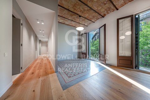 4 bedrooms apartment for sale in Barcelona, Catalonia, Spain № 7785 - photo 30