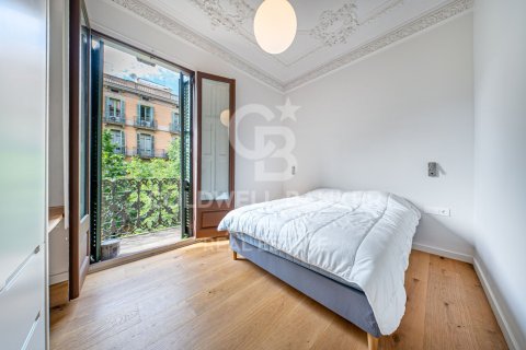 4 bedrooms apartment for sale in Barcelona, Catalonia, Spain № 7785 - photo 10