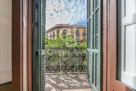 4 bedrooms apartment for sale in Barcelona, Catalonia, Spain № 7785 - photo 11