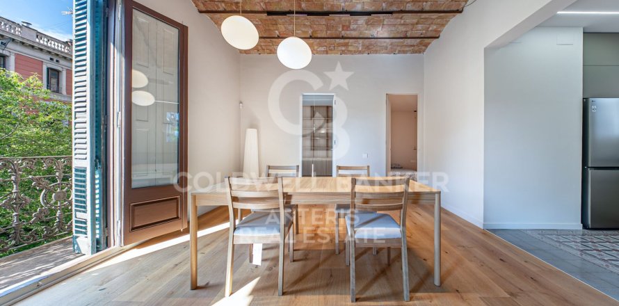 4 bedrooms apartment for sale in Barcelona, Catalonia, Spain № 7785
