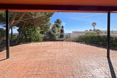Сasa de 8 dormitorios en venta en Barcelona, Cataluña, Spain № 5965 - foto 23