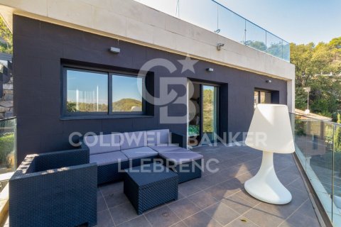 Сasa de 6 dormitorios en venta en Barcelona, Cataluña, Spain № 5964 - foto 16