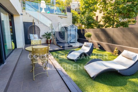 Сasa de 6 dormitorios en venta en Barcelona, Cataluña, Spain № 5964 - foto 9