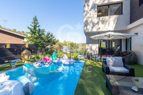 Сasa de 6 dormitorios en venta en Barcelona, Cataluña, Spain № 5964 - foto 8