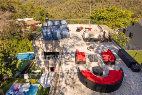 Сasa de 6 dormitorios en venta en Barcelona, Cataluña, Spain № 5964 - foto 5