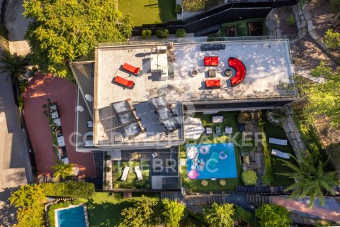 Сasa de 6 dormitorios en venta en Barcelona, Cataluña, Spain № 5964 - foto 3