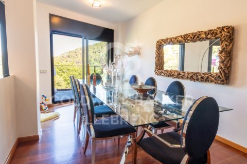 Сasa de 6 dormitorios en venta en Barcelona, Cataluña, Spain № 5964 - foto 19