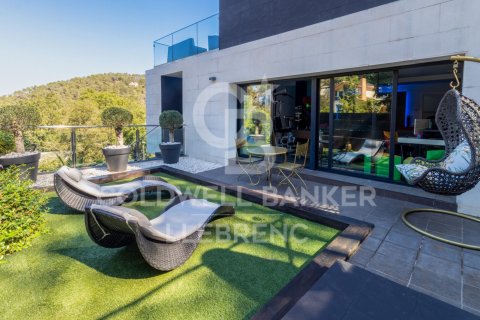Сasa de 6 dormitorios en venta en Barcelona, Cataluña, Spain № 5964 - foto 11