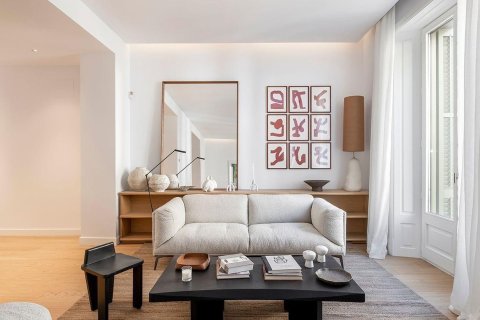 Apartamento de 4 dormitorios en venta en Passeig de Gracia Barcelona, Cataluña, Spain № 3402