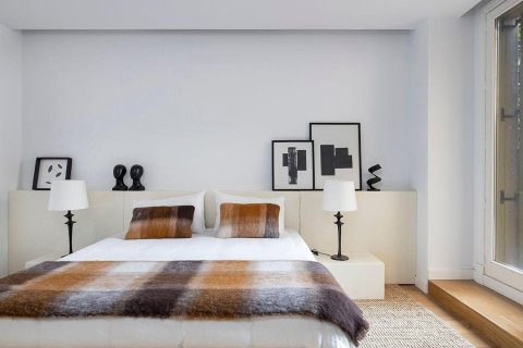 Apartamento de 2 dormitorios en venta en Passeig de Gracia Barcelona, Cataluña, Spain № 3401 - foto 12