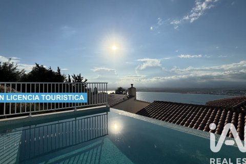 Сasa de 3 dormitorios en venta en Roses, Gerona, Cataluña, Spain № 7365