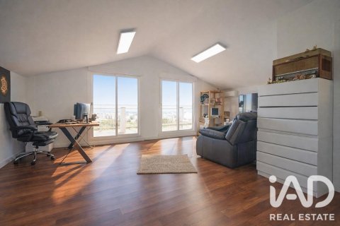 6 bedrooms house for sale in Salou, Tarragona, Catalonia, Spain № 8328 - photo 8