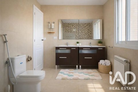 6 bedrooms house for sale in Salou, Tarragona, Catalonia, Spain № 8328 - photo 23