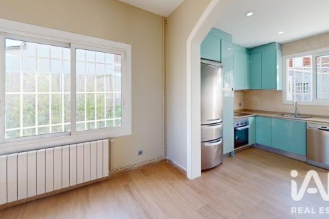 Сasa de 4 dormitorios en venta en Canet de Mar, Barcelona, Cataluña, Spain № 8325 - foto 20
