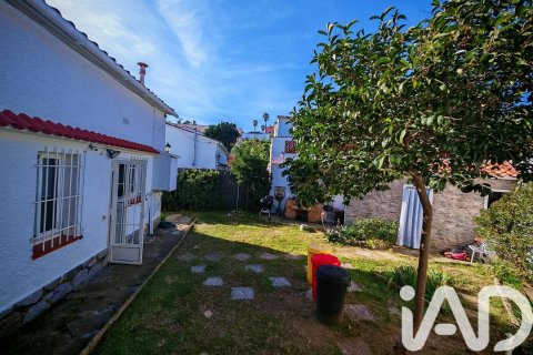 Сasa de 4 dormitorios en venta en Canet de Mar, Barcelona, Cataluña, Spain № 8325 - foto 5