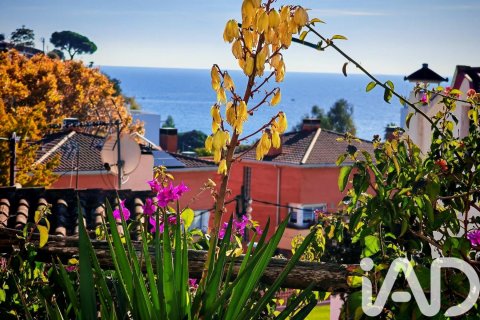 Сasa de 4 dormitorios en venta en Canet de Mar, Barcelona, Cataluña, Spain № 8325 - foto 4