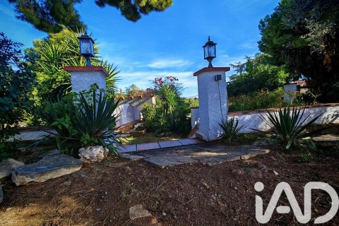 Сasa de 4 dormitorios en venta en Canet de Mar, Barcelona, Cataluña, Spain № 8325 - foto 6