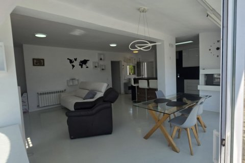 Сasa de 4 dormitorios en venta en L'Ametlla de Mar, Tarragona, Cataluña, Spain № 8327 - foto 6