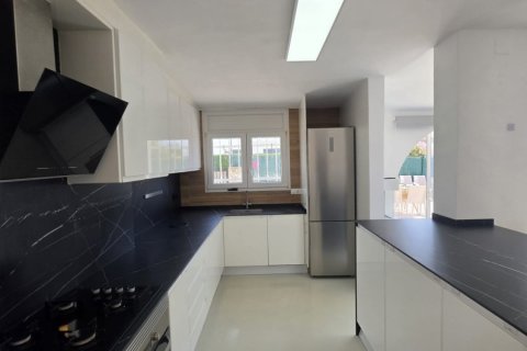 Сasa de 4 dormitorios en venta en L'Ametlla de Mar, Tarragona, Cataluña, Spain № 8327 - foto 13