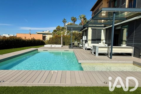 5 chambres house à vendre à Sant Vicenc De Montalt, Barcelona, Catalonia, Spain № 8326 - photo 4