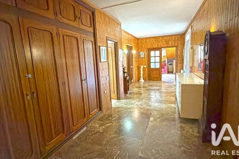 Сasa de 5 dormitorios en venta en Argentona, Barcelona, Cataluña, Spain № 8324 - foto 9