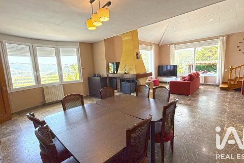 Сasa de 5 dormitorios en venta en Argentona, Barcelona, Cataluña, Spain № 8324 - foto 6