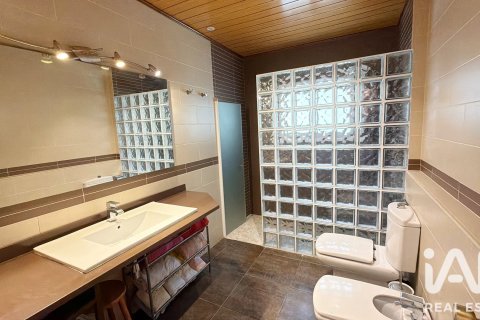 Сasa de 5 dormitorios en venta en Argentona, Barcelona, Cataluña, Spain № 8324 - foto 15