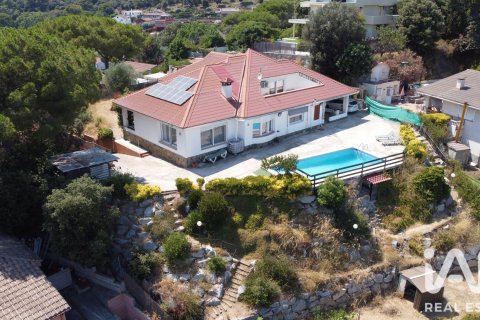 Сasa de 5 dormitorios en venta en Argentona, Barcelona, Cataluña, Spain № 8324