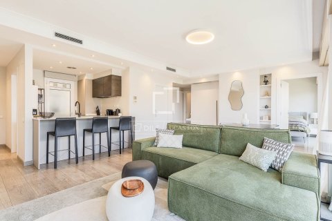 Ático de 2 dormitorios en venta en Barcelona, Cataluña, Spain № 6644 - foto 8