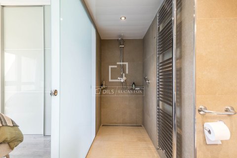 Ático de 2 dormitorios en venta en Barcelona, Cataluña, Spain № 6644 - foto 21