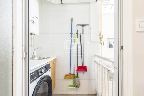 Ático de 2 dormitorios en venta en Barcelona, Cataluña, Spain № 6644 - foto 30