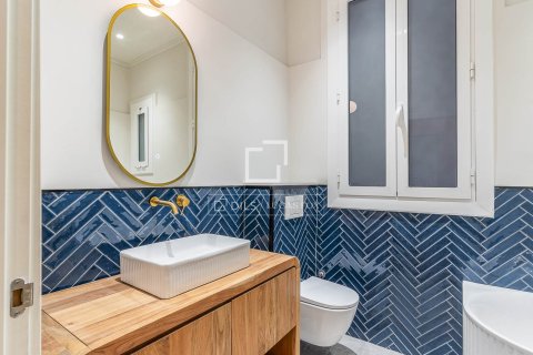 Купить квартиру в Барселона, Испания с 3 спальни, 159м², № 6646 - фото 16