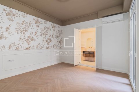 Купить квартиру в Барселона, Испания с 3 спальни, 159м², № 6646 - фото 30