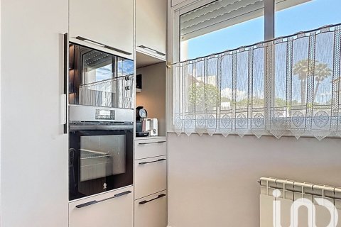 Casa adosada de 5 dormitorios en venta en Sant Pere de Ribes, Barcelona, Cataluña, Spain № 4901 - foto 9