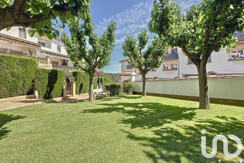 Casa adosada de 5 dormitorios en venta en Sant Pere de Ribes, Barcelona, Cataluña, Spain № 4901 - foto 3