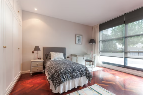 Apartamento de 6 dormitorios en venta en Eixample, Barcelona, Cataluña, Spain № 1204 - foto 21