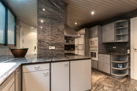 Apartamento de 6 dormitorios en venta en Eixample, Barcelona, Cataluña, Spain № 1204 - foto 9
