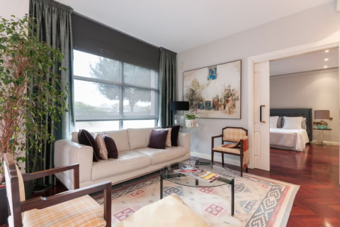 Apartamento de 6 dormitorios en venta en Eixample, Barcelona, Cataluña, Spain № 1204 - foto 3