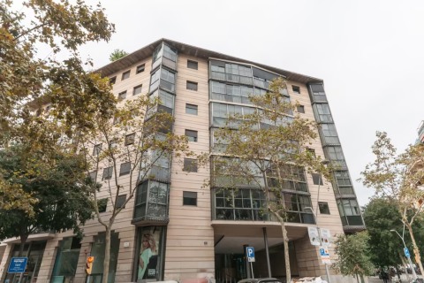 Apartamento de 6 dormitorios en venta en Eixample, Barcelona, Cataluña, Spain № 1204 - foto 13