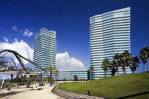 Apartamento de 4 dormitorios en venta en Diagonal Mar, Barcelona, Cataluña, Spain № 1200