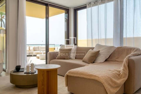 Apartamento de 4 dormitorios en venta en Cubelles, Barcelona, Cataluña, Spain № 4317 - foto 25