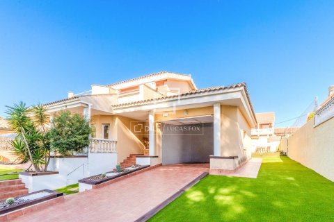 4 bedrooms villa for sale in Sitges, Barcelona, Catalonia, Spain № 4318 - photo 26
