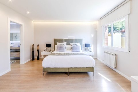 4 bedrooms villa for sale in Sitges, Barcelona, Catalonia, Spain № 4318 - photo 12